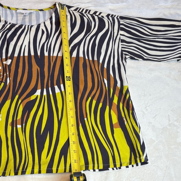 NWT Women's Corey Lynn Calter for Antropologie Zebra and Tiger Print Top Size S - Picture 9 of 11